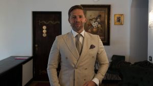 INTERVIU Claudiu Trandafir: OferteBancare.ro compară toate creditele din piață și te ajută să alegi, cu un broker alături de tine